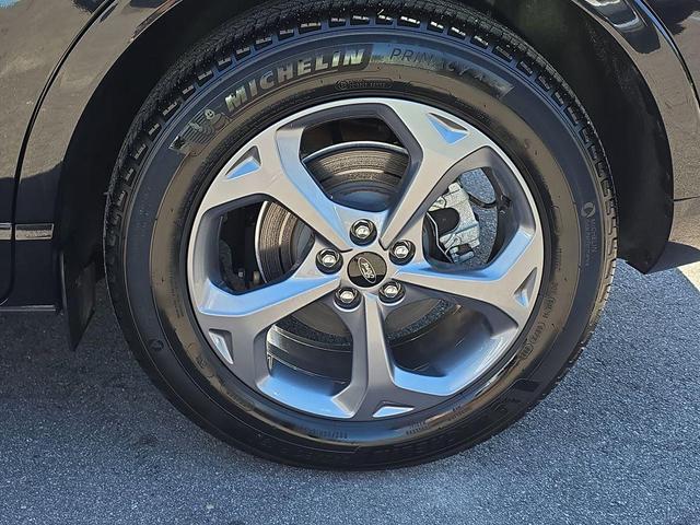 Photo of 2023 Black Metallic Ford Escape