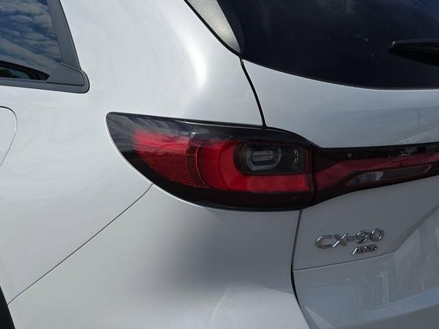 Photo of 2024 Rhodium White Metallic Mazda CX-90