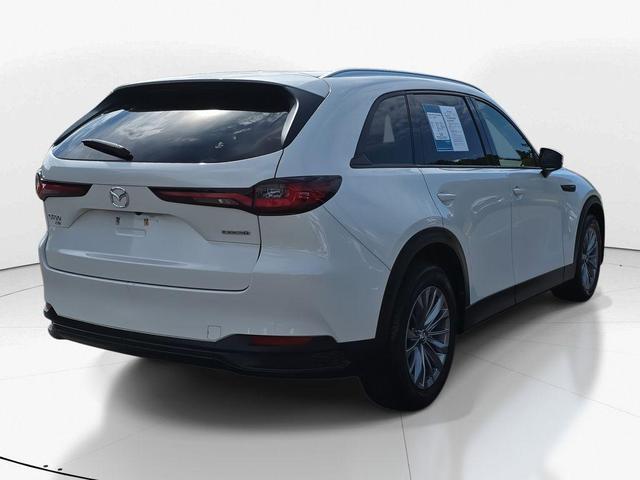 Photo of 2024 Rhodium White Metallic Mazda CX-90