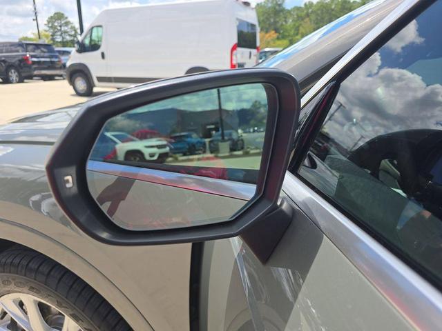 Photo of 2024 Chronos Gray Metallic Audi Q3