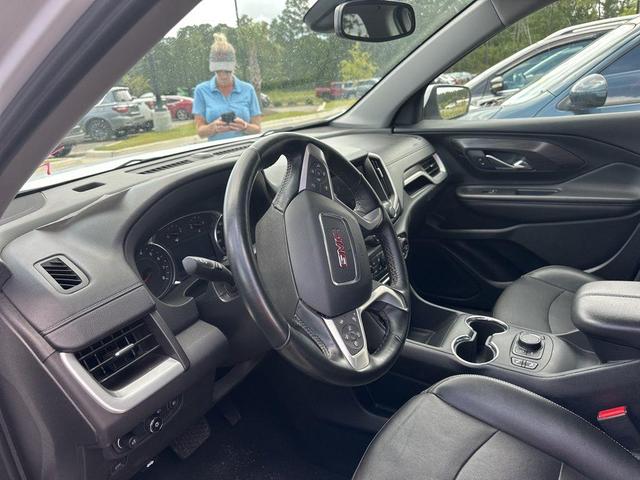 Photo of 2023 Summit White GMC Terrain