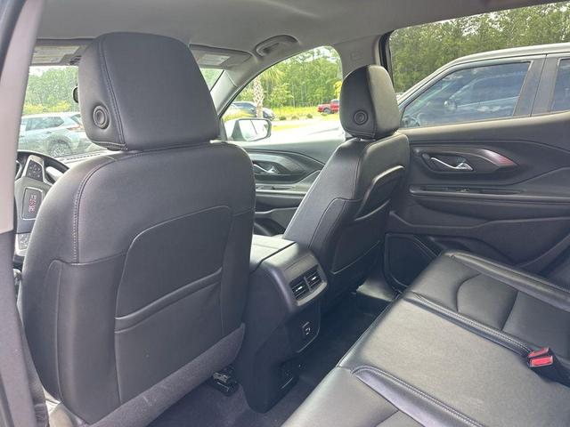 Photo of 2023 Summit White GMC Terrain