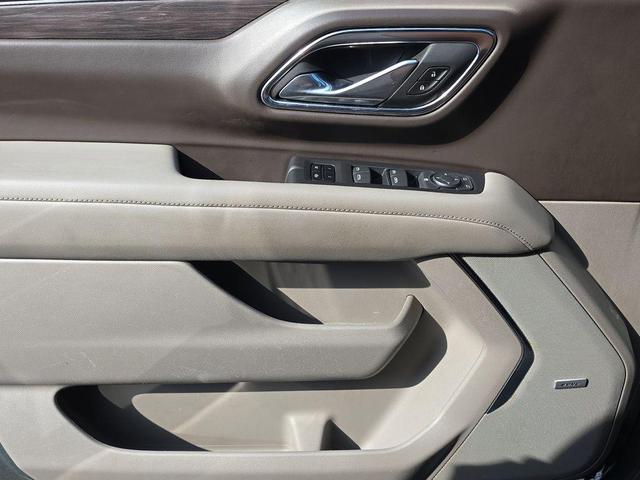 Photo of 2024 Silver Sage Metallic Chevrolet Tahoe
