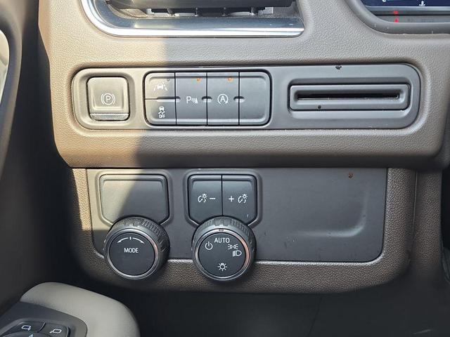Photo of 2024 Silver Sage Metallic Chevrolet Tahoe