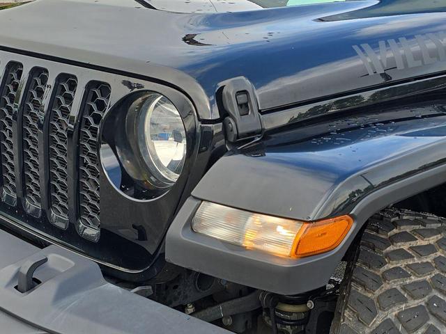 Photo of 2022 Black Clearcoat Jeep Gladiator