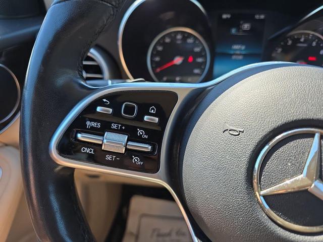 Photo of 2021 Polar White Mercedes-Benz GLC 300