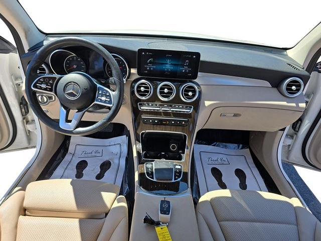 Photo of 2021 Polar White Mercedes-Benz GLC 300