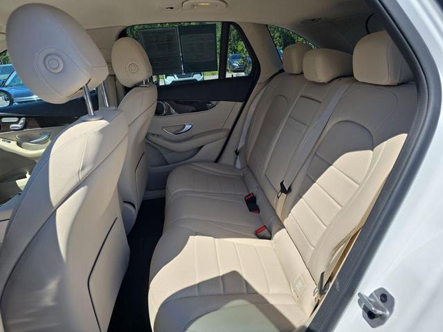 Photo of 2021 Polar White Mercedes-Benz GLC 300