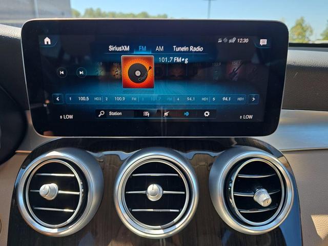 Photo of 2021 Polar White Mercedes-Benz GLC 300