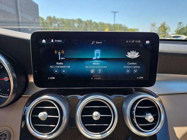 Photo of 2021 Polar White Mercedes-Benz GLC 300