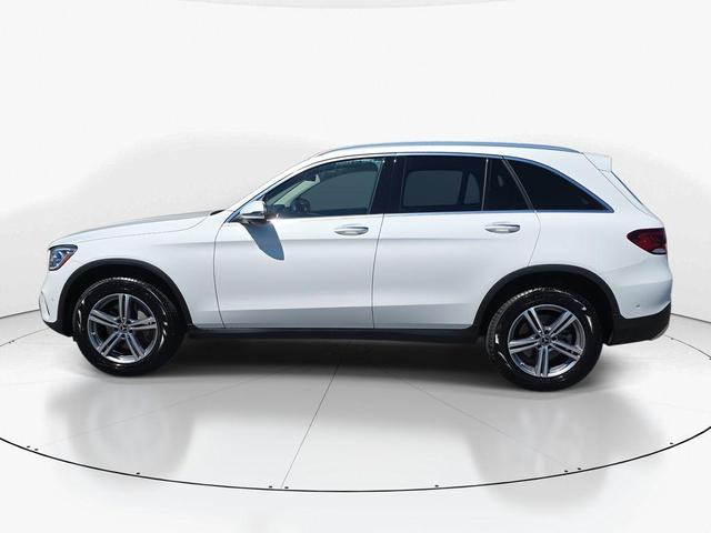 Photo of 2021 Polar White Mercedes-Benz GLC 300
