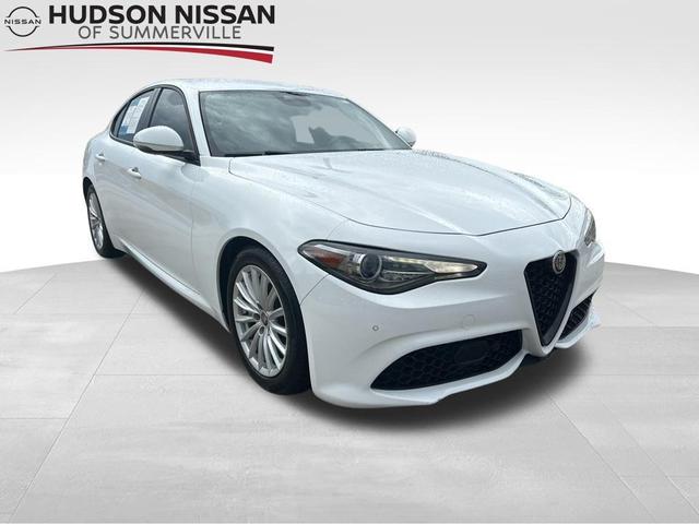 2022 Alfa Romeo Giulia