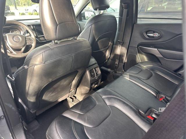 Photo of 2022 Sting Gray Clearcoat Jeep Cherokee