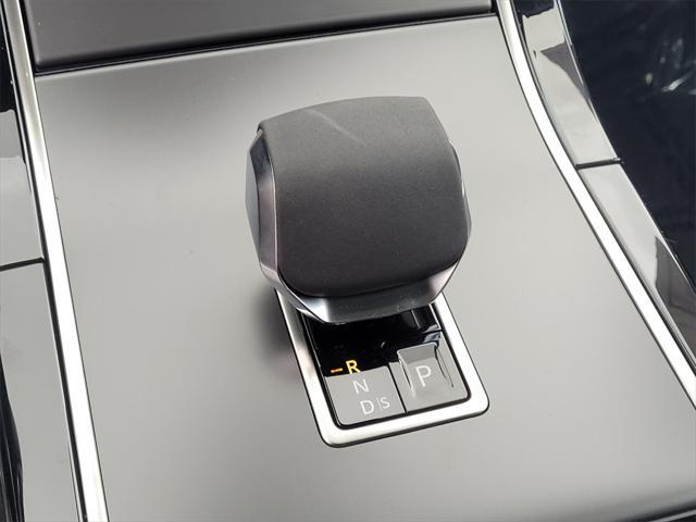 Photo of 2024 Arroios Grey Metallic Land Rover Range Rover Velar