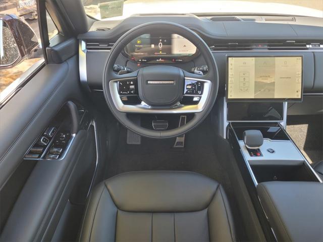 Photo of 2025 Fuji White Land Rover Range Rover