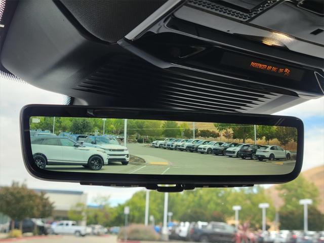 Photo of 2025 Fuji White Land Rover Range Rover Sport