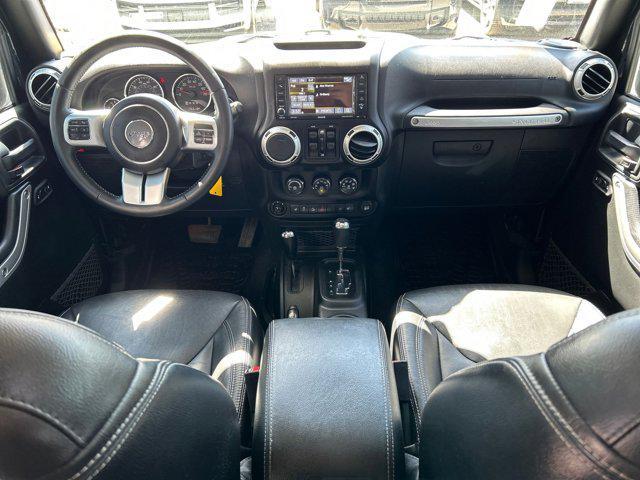 Photo of 2017 Black Clearcoat Jeep Wrangler Unlimited