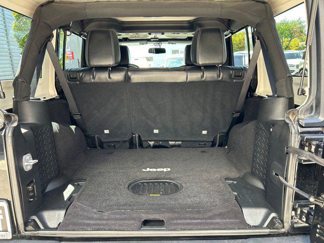 Photo of 2017 Black Clearcoat Jeep Wrangler Unlimited