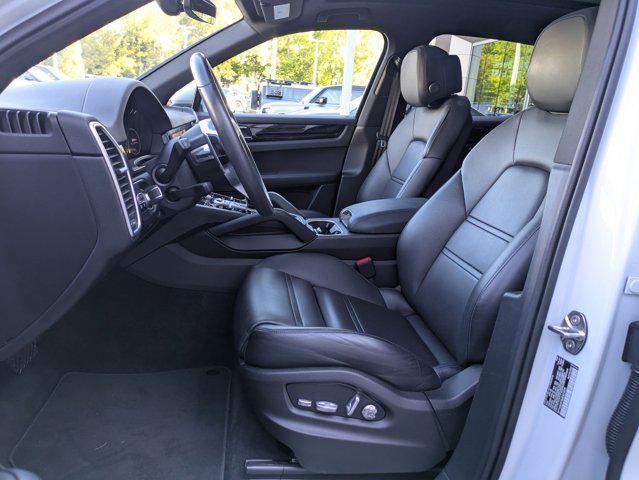 Photo of 2021 White Porsche Cayenne