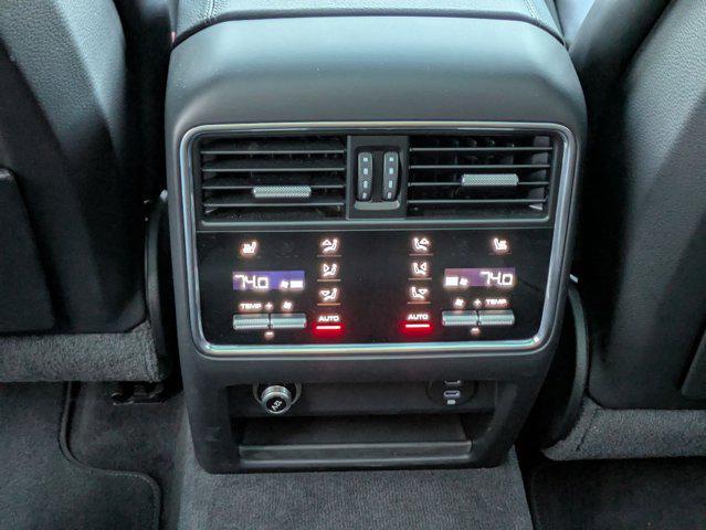 Photo of 2021 White Porsche Cayenne