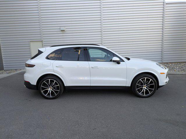 Photo of 2021 White Porsche Cayenne