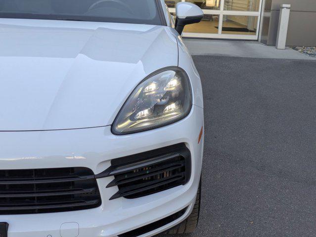 Photo of 2021 White Porsche Cayenne