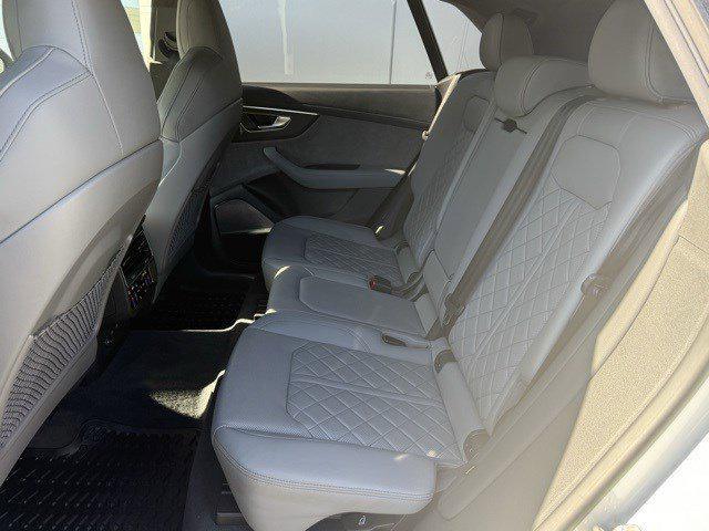 Photo of 2022 Carrara White Audi SQ8