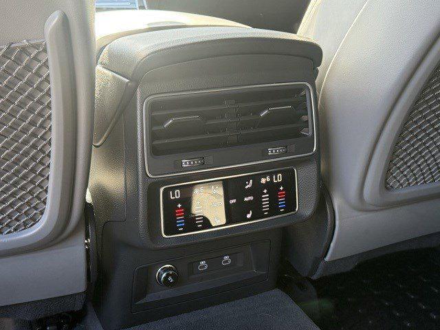 Photo of 2022 Carrara White Audi SQ8