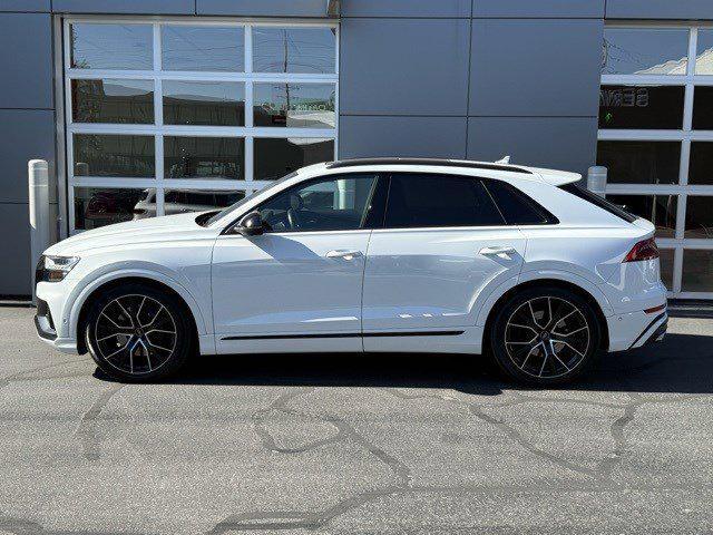 Photo of 2022 Carrara White Audi SQ8