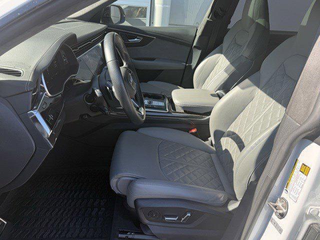 Photo of 2022 Carrara White Audi SQ8