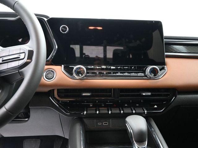 Photo of 2025 Onyx Black GMC Canyon