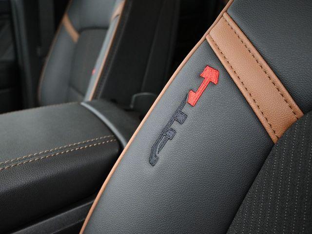 Photo of 2025 Onyx Black GMC Canyon