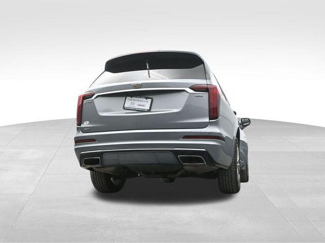 Photo of 2023 Silver Metallic Cadillac XT6