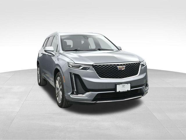 Photo of 2023 Silver Metallic Cadillac XT6