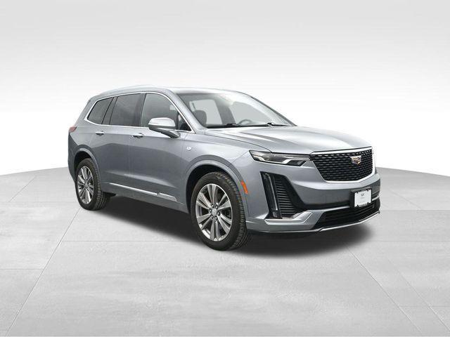 Photo of 2023 Silver Metallic Cadillac XT6