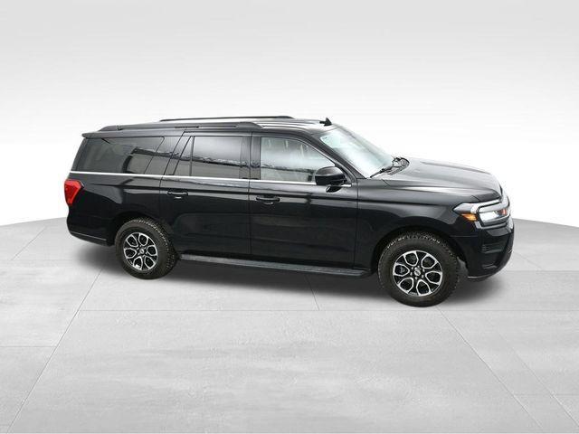 Photo of 2024 Black Metallic Ford Expedition Max
