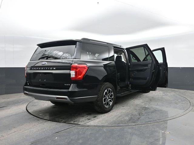 Photo of 2024 Black Metallic Ford Expedition Max