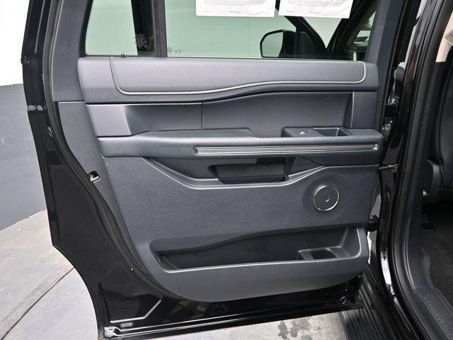 Photo of 2024 Black Metallic Ford Expedition Max