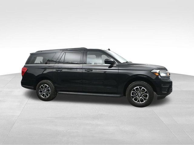 Photo of 2024 Black Metallic Ford Expedition Max
