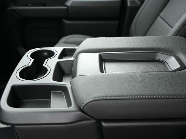 Photo of 2025 Summit White GMC Sierra 2500
