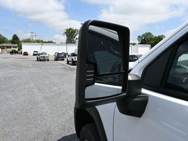 Photo of 2025 Summit White GMC Sierra 2500