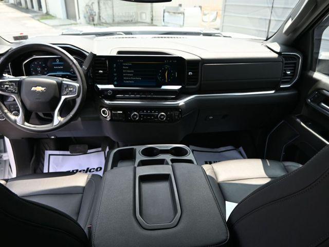 Photo of 2024 Summit White Chevrolet Silverado 2500