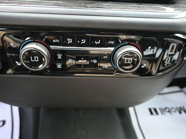 Photo of 2024 Summit White Chevrolet Silverado 2500