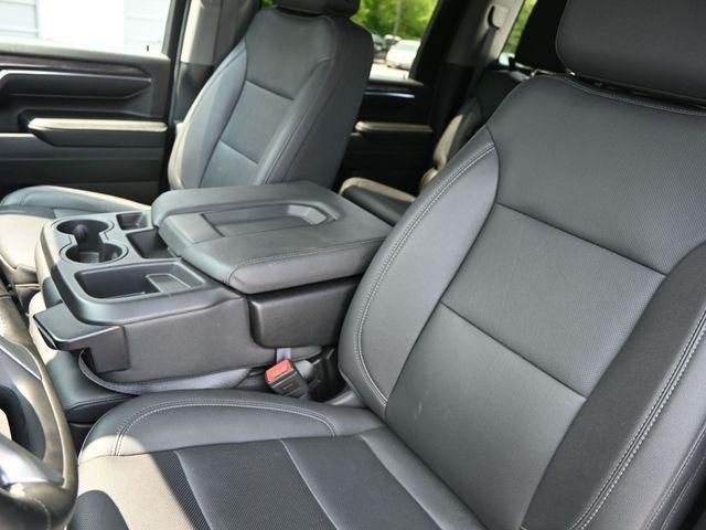 Photo of 2024 Summit White Chevrolet Silverado 2500