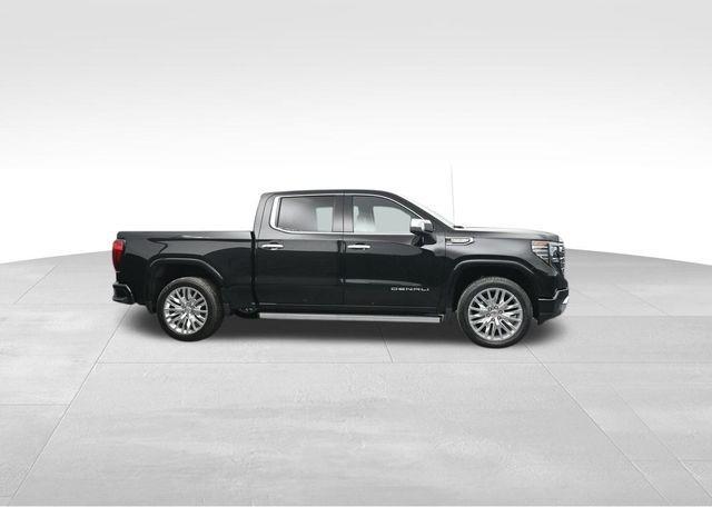 Photo of 2024 Onyx Black GMC Sierra 1500