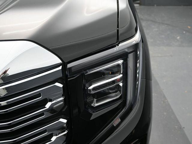 Photo of 2024 Onyx Black GMC Sierra 1500