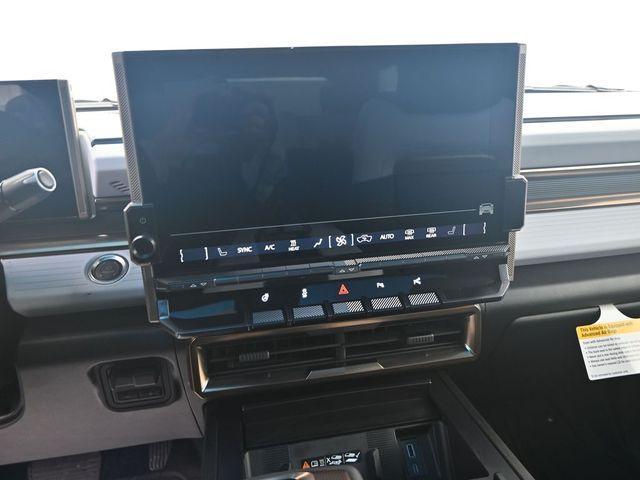 Photo of 2025 Black GMC HUMMER EV SUV