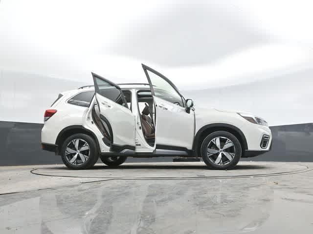Photo of 2021 Crystal White Pearl Subaru Forester