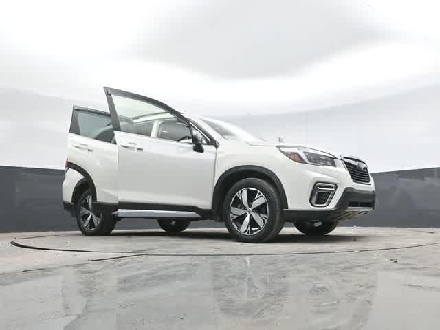 Photo of 2021 Crystal White Pearl Subaru Forester