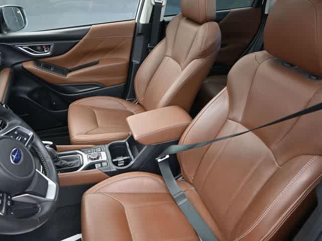 Photo of 2021 Crystal White Pearl Subaru Forester